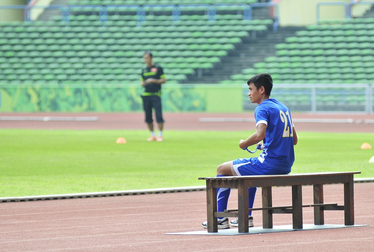 Minh Tuấn dù bị treo giò ở trận bán kết lượt đi nhưng anh cũng không có cơ hội được thi đấu trận bán kết lượt về trên sân Mỹ Đình do đang gặp phải chấn thương. 