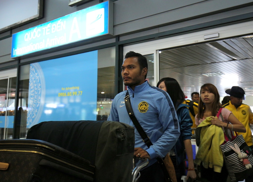 Safee Sali đã có mặt tại Hà Nội, sẵn sàng cho trận  bán kết lượt về trên sân khách Mỹ Đình.