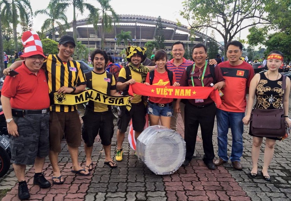 Hon chuc CDV Malaysia den Ha Noi va duoc bao ve nghiem ngat hinh anh