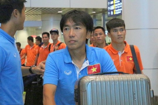 HLV Miura ve Nhat Ban nghi Giang sinh va don nam moi hinh anh