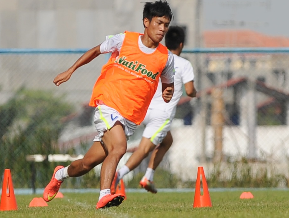 CLB HAGL di chuyen 100 km de gap doi thu hang 17 Thai League hinh anh