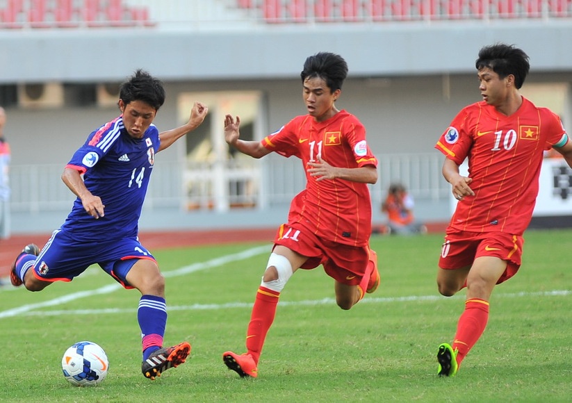 Cau thu cua bau Duc van co co hoi khoac ao U19 Viet Nam hinh anh