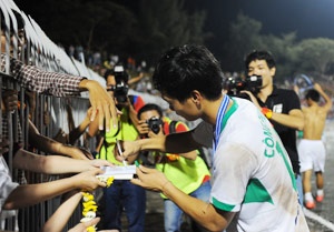 Pleiku va con sot V.League 2015 hinh anh