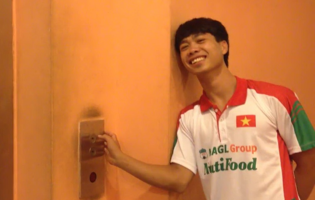 Van Toan, Tuan Anh ket trong thang may vi tro nghich cua Cong Phuong hinh anh