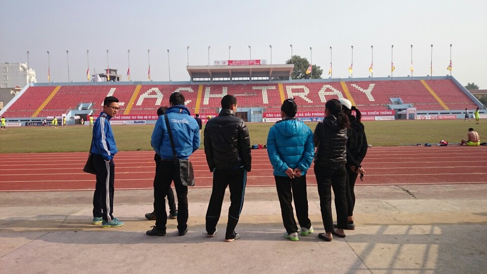 Phe ve do ve Lach Tray truoc tran HAGL gap Hai Phong hinh anh