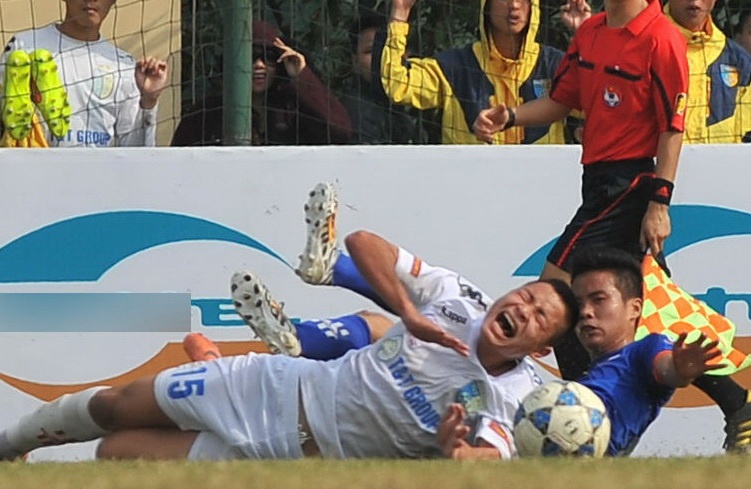 Pha pham loi quyet liet o tran dau tranh ve vao VCK U19 QG hinh anh