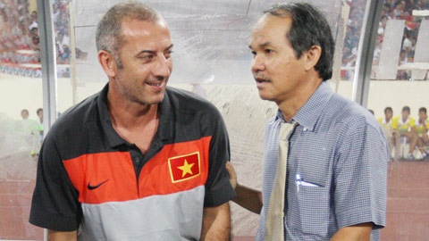 Bau Duc so sanh HLV Graechen voi Pep Guardiola hinh anh