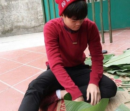 Van Toan tro tai goi banh chung tang Cong Phuong hinh anh