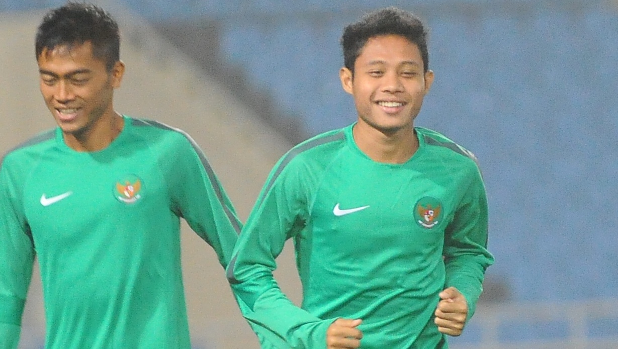 Olympic Indonesia tap kin giau bai truoc Olympic Viet Nam hinh anh