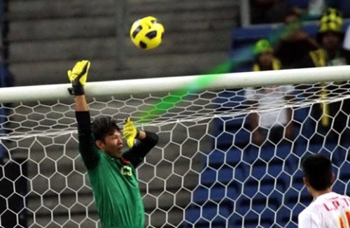 Nhung lan chu nha Malaysia gay kho khan cho DT Viet Nam hinh anh