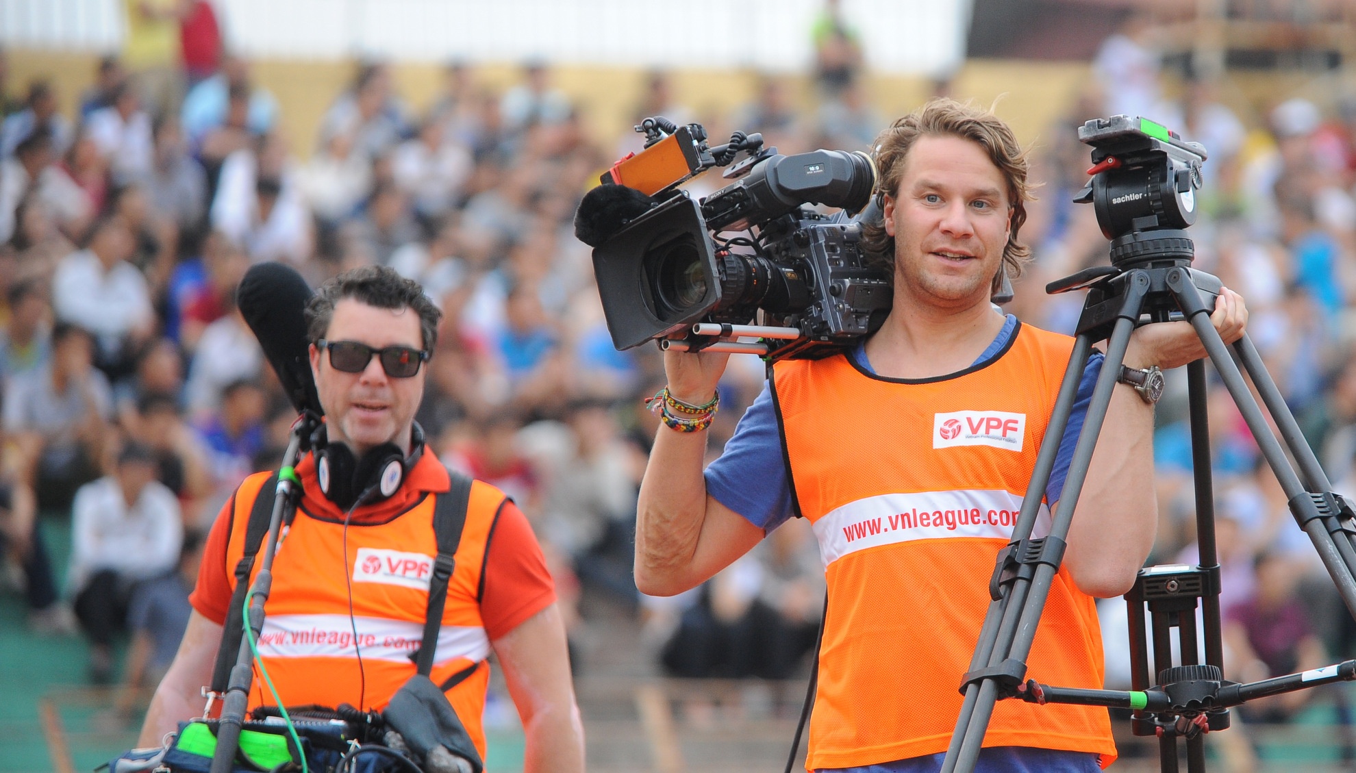 Truyen hinh chau Au lam phong su ve sao V.League hinh anh