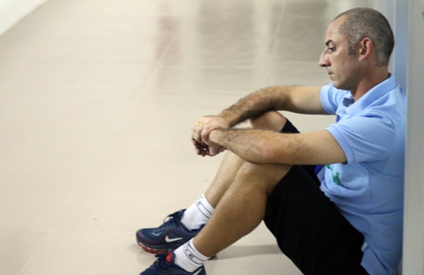 HLV Graechen bo hop bao, san Pleiku het sot ve hinh anh