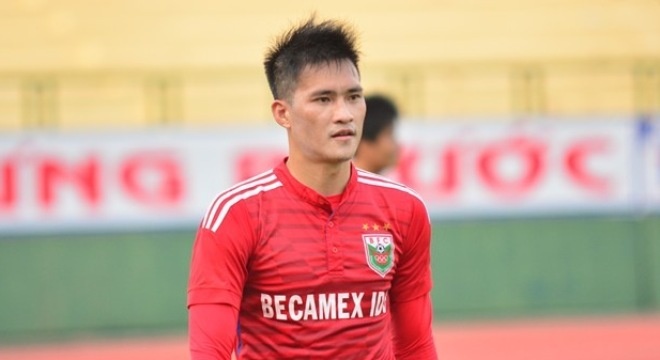 Cong Vinh bi tuoc ban thang nhanh nhat lich su V.League hinh anh