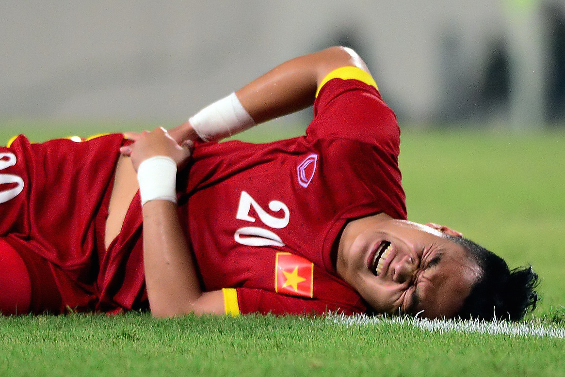 3 tru cot cua U23 VN bi chan thuong hinh anh