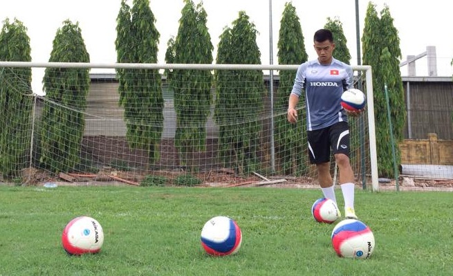 Thu mon U23 VN miet mai tap luyen trong ngay doi xa trai hinh anh