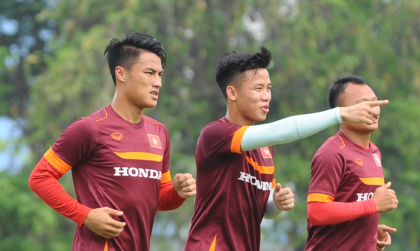 Ong Miura don 7 cau thu U23 len tap cung tuyen hinh anh