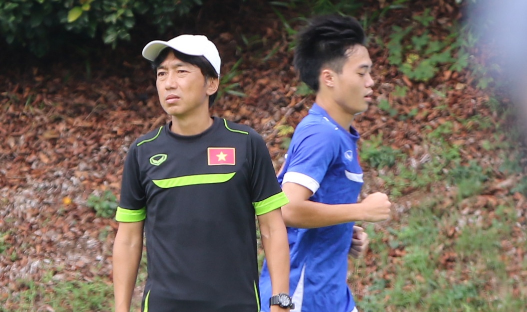 Van Toan dua voi thoi gian truoc ngay Miura chot danh sach hinh anh