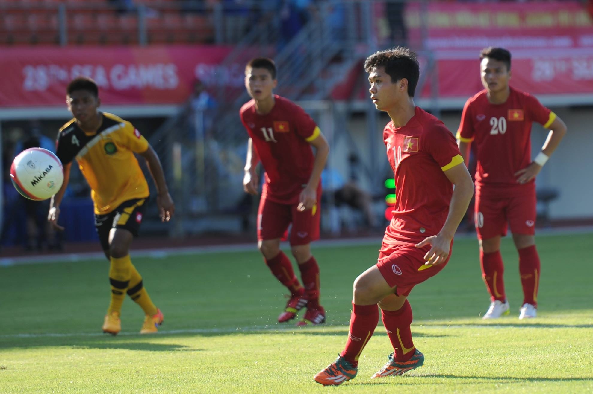 Cong Phuong: 'Sut boi sau cu panenka la phan xa tu nhien' hinh anh