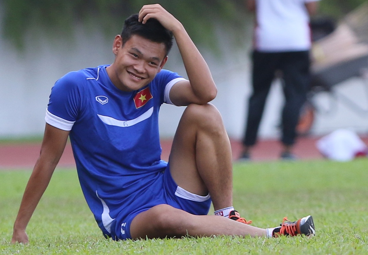 U23 Viet Nam thoai mai vui dua trong buoi tap tha long hinh anh