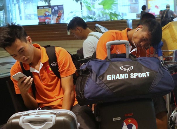 U23 Viet Nam lang le roi Singapore duoi mua hinh anh