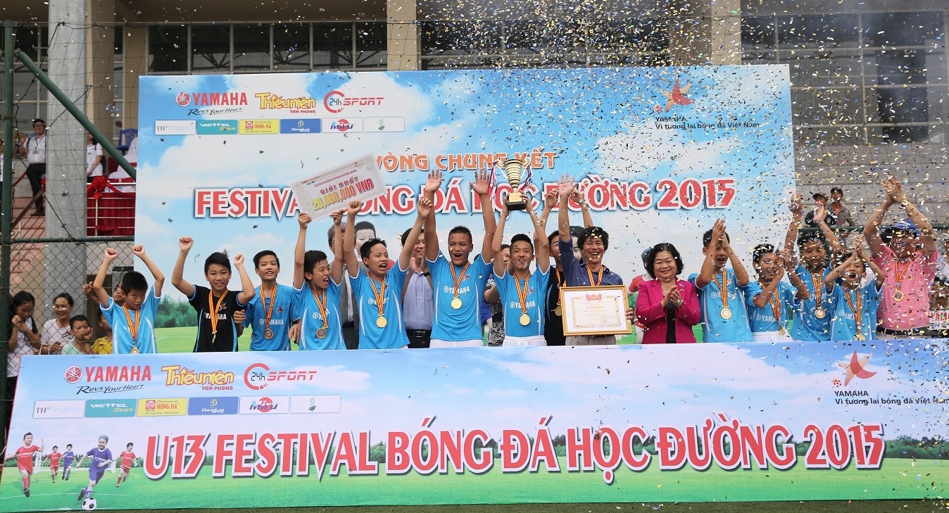 Bong da hoc duong U13 Viet Nam tap huan tai Nhat Ban hinh anh