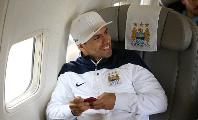 Can canh chuyen co cho Manchester City den Viet Nam hinh anh