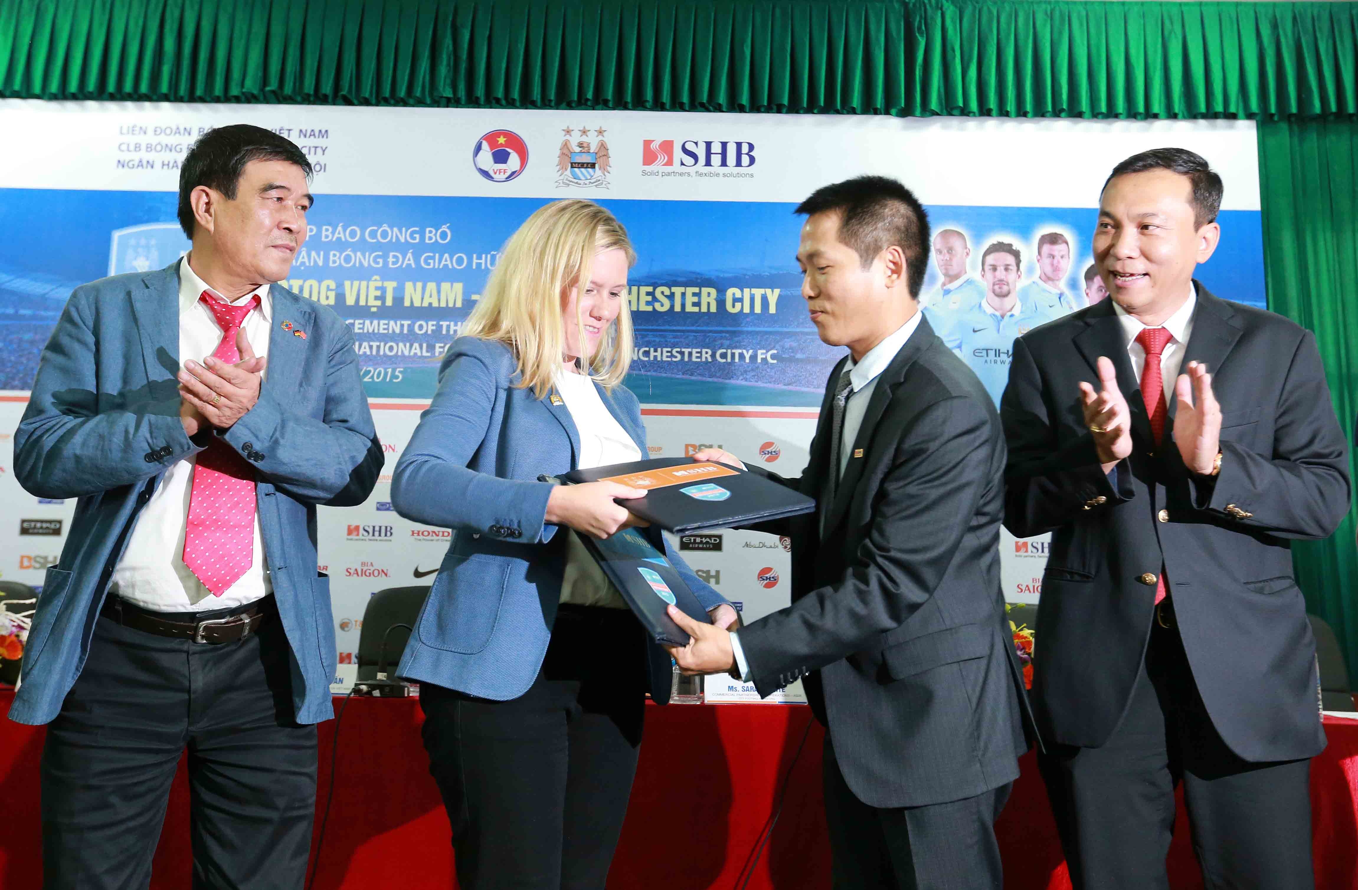 Se da luan luu 11 m neu DT Viet Nam cam hoa Man City hinh anh