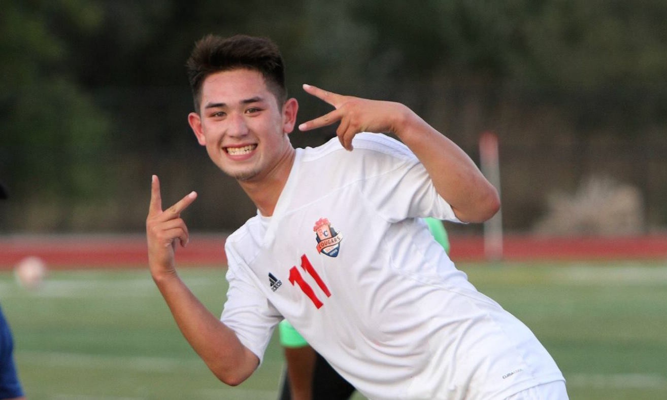 Lee Nguyen khuyen cau thu goc Viet o My ve da V.League hinh anh