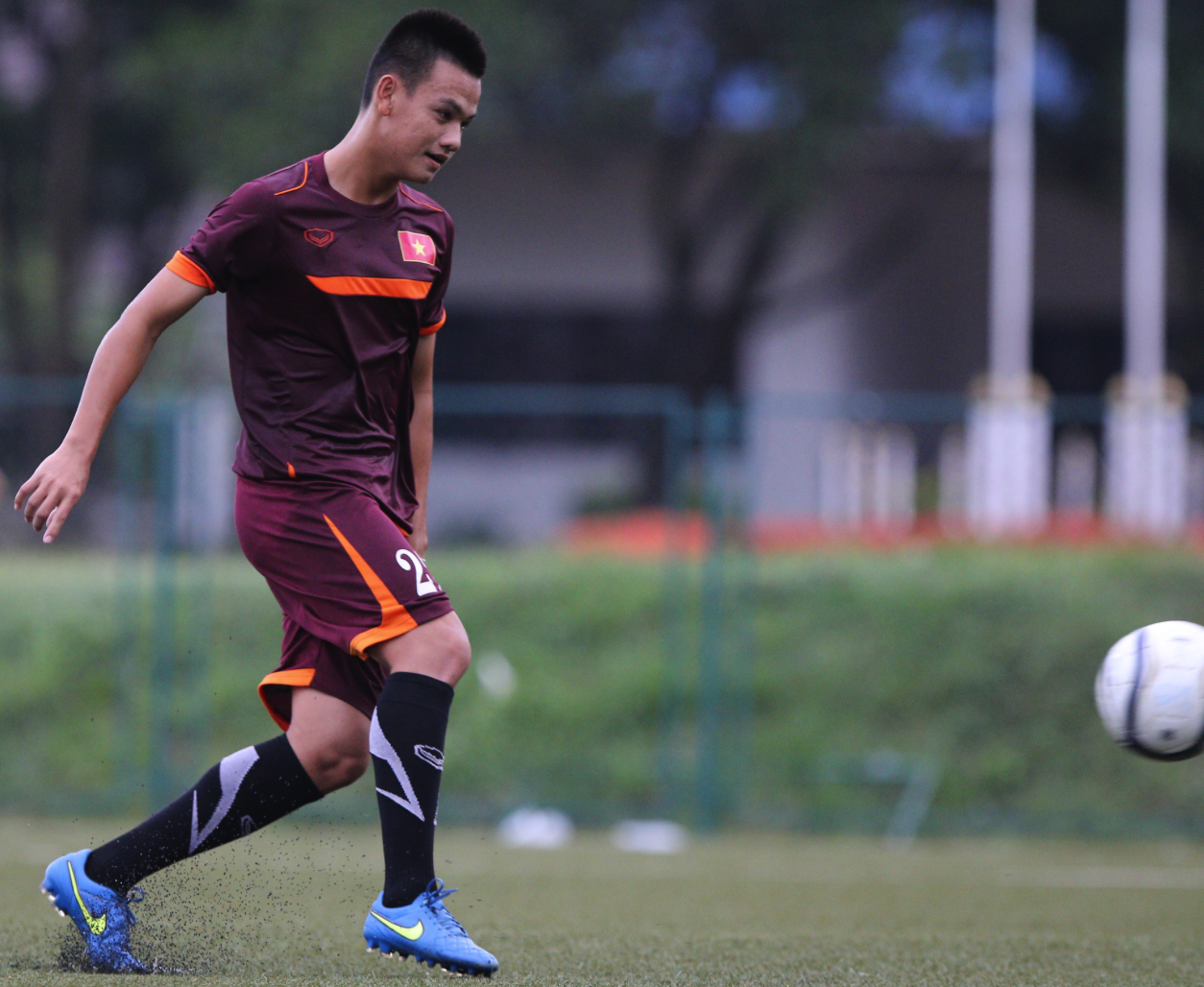 U19 Viet Nam tap sut luan luu truoc tran gap U19 Myanmar hinh anh