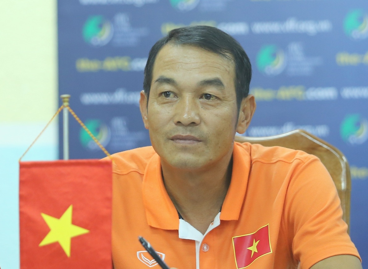 HLV truong trach U16 VN thieu quyet tam o tran thang Myanmar hinh anh