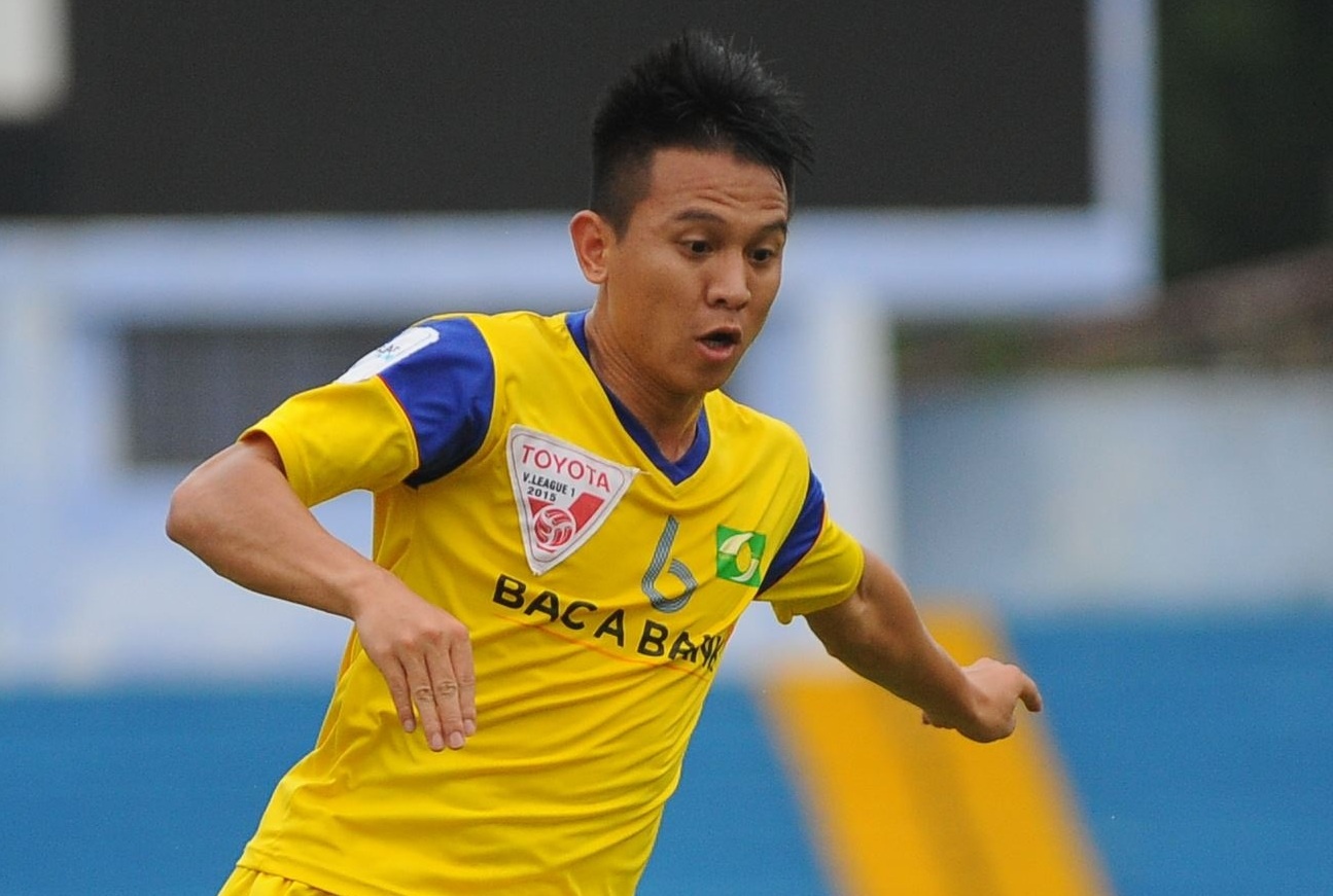 Dinh Hoang khong bi ap luc khi the cho Ngoc Hai o DTVN hinh anh