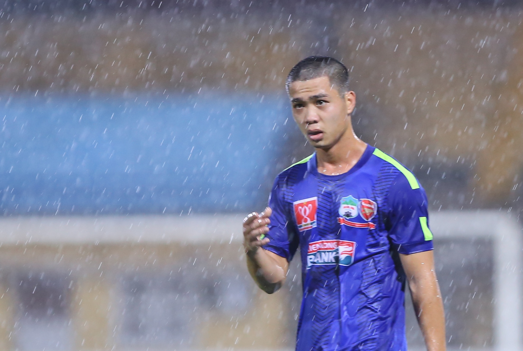 Cau thu HAGL vang bong tren tuyen Viet Nam hinh anh