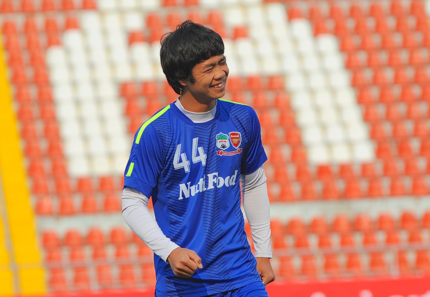 Lua Cong Phuong kiem tien ty cho HAGL o V.League 2015 hinh anh