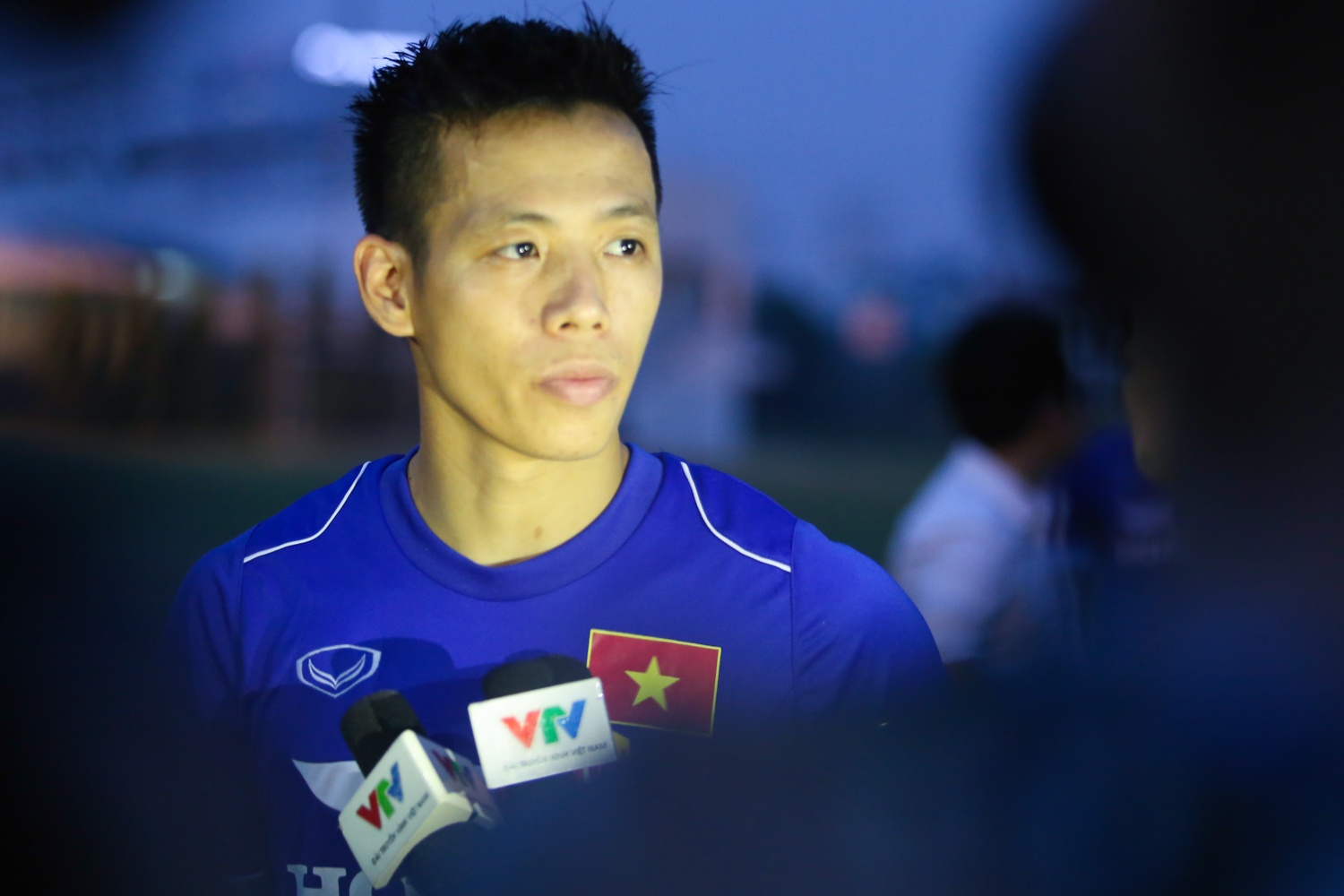 Van Quyet bao ve HLV Miura truoc nhung chi trich hinh anh