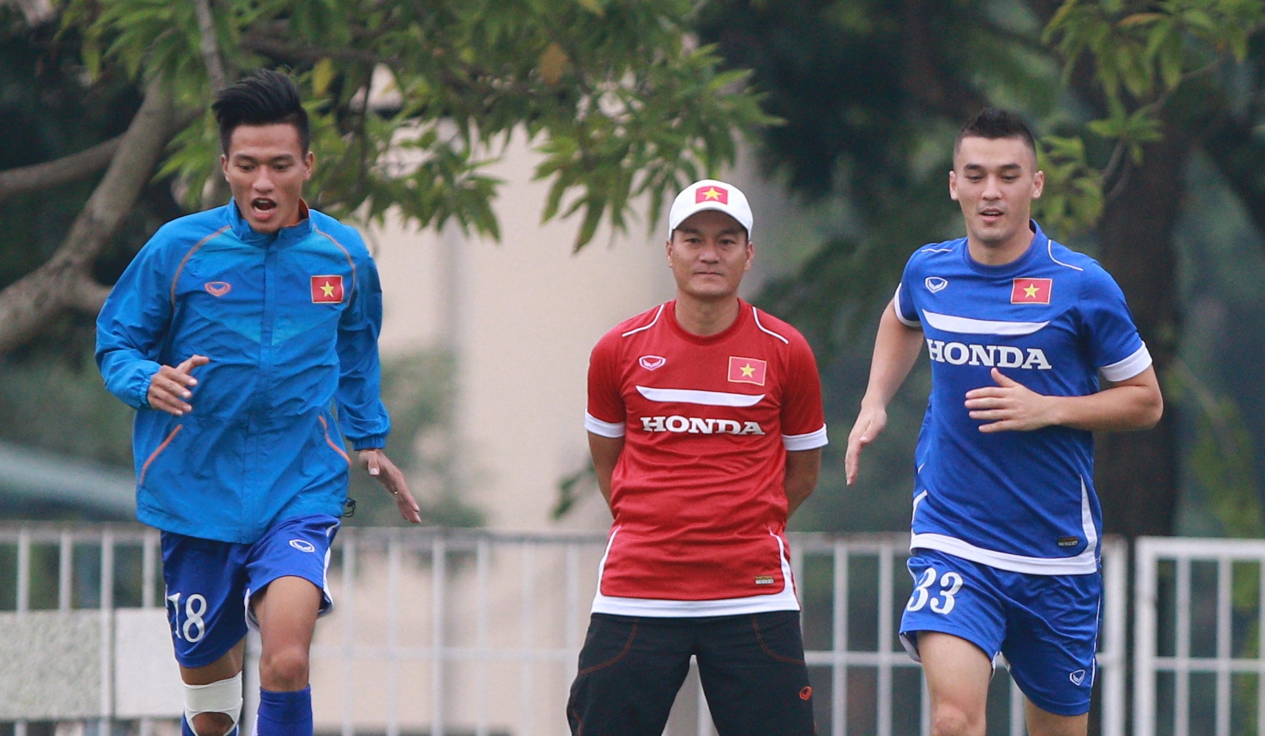 3 cau thu binh phuc chan thuong truoc tran gap Thai Lan hinh anh