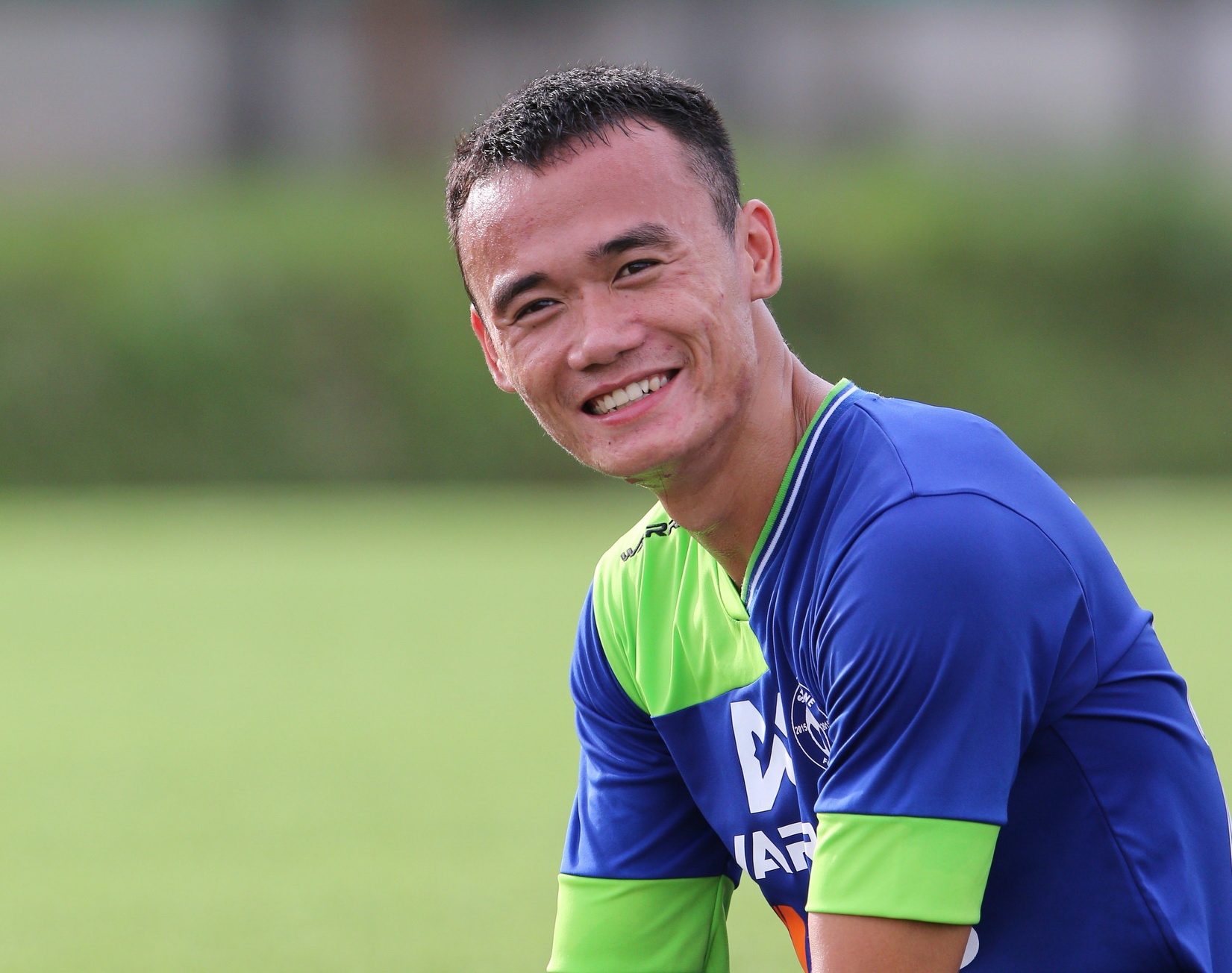 Xuan Nam khao khat khoac ao doi tuyen quoc gia hinh anh