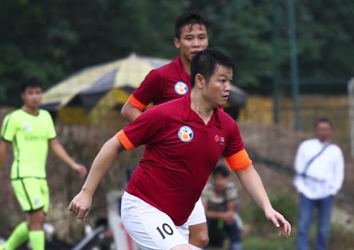 Van Quyen, Thanh Luong cham tran nhau o giai phui Ha Noi hinh anh