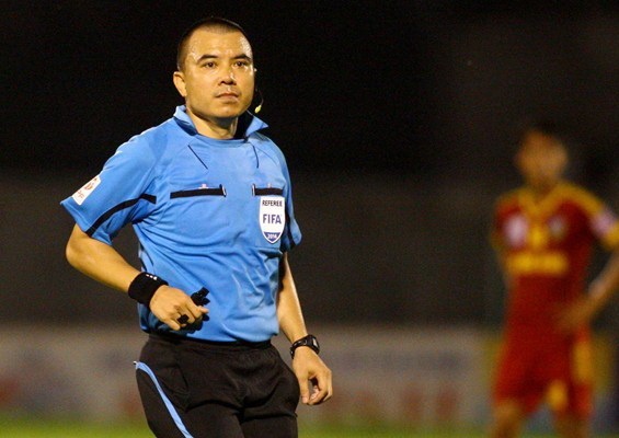 'Trong tai Viet Nam bi duoi danh' van duoc dang ky cap FIFA hinh anh