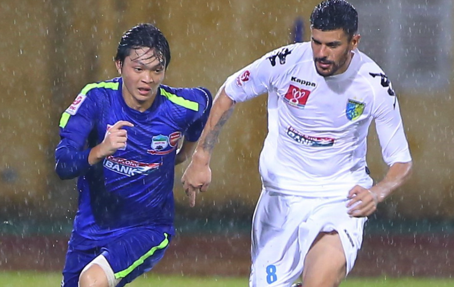 Tuan Anh sang Nhat Ban thu viec hom nay hinh anh