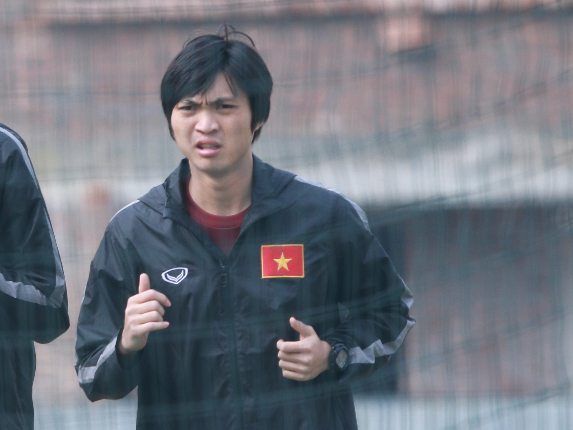 Tuan Anh bo kieu toc lang tu, tich cuc tap phuc hoi hinh anh