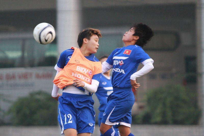 DT nu Viet Nam tap buoi dau thoi 'hau' HLV Nhat Ban hinh anh