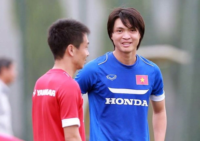 Tuan Anh no luc ghi diem de thuyet phuc HLV Miura hinh anh