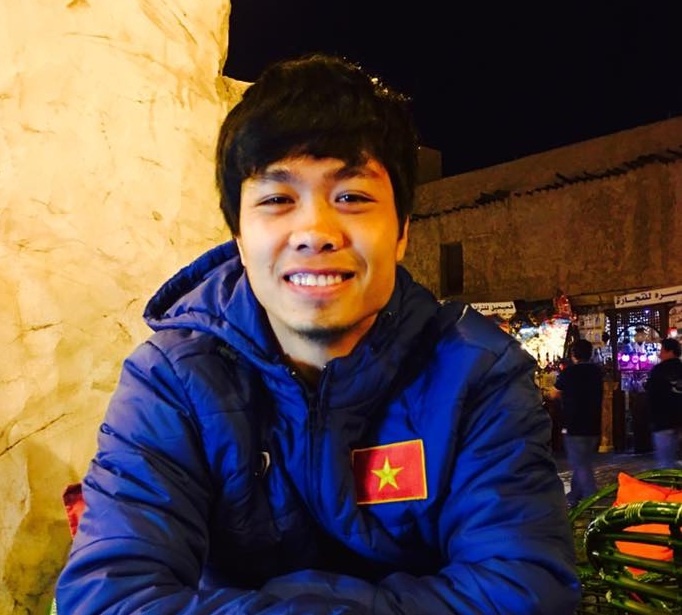 Cong Phuong nghi tap trong buoi U23 VN lam quen san hinh anh