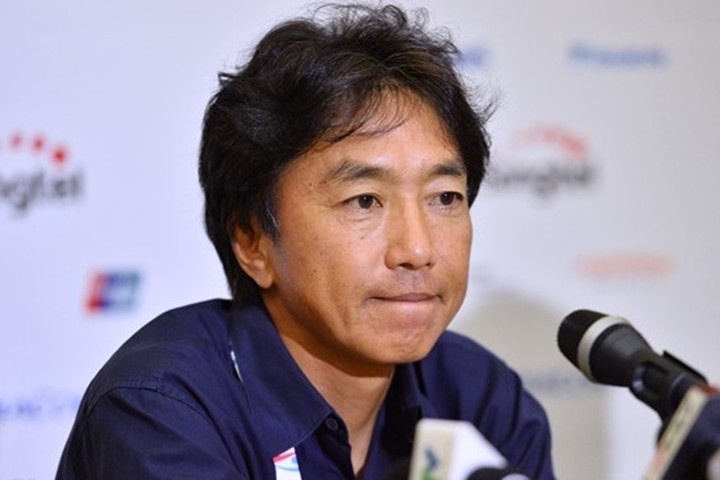 'HLV Miura se kho kiem viec o Nhat neu bi sa thai' hinh anh