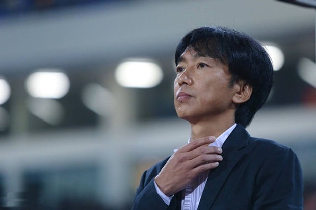 VFF cham dut hop dong truoc thoi han voi HLV Miura hinh anh