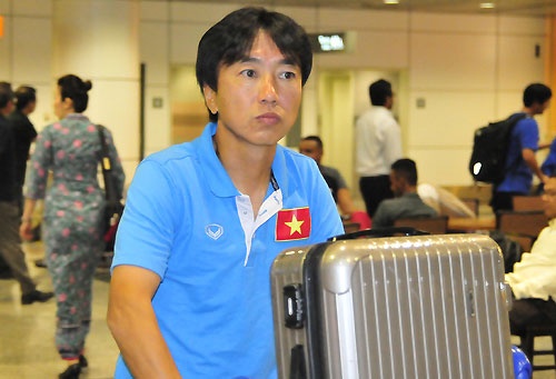 HLV Miura tro ve Nhat Ban vao 7/2 hinh anh