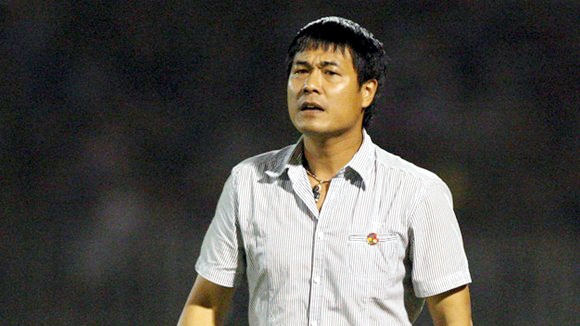 HLV Huu Thang: 'VFF phai cho toi toan quyen ve chuyen mon' hinh anh