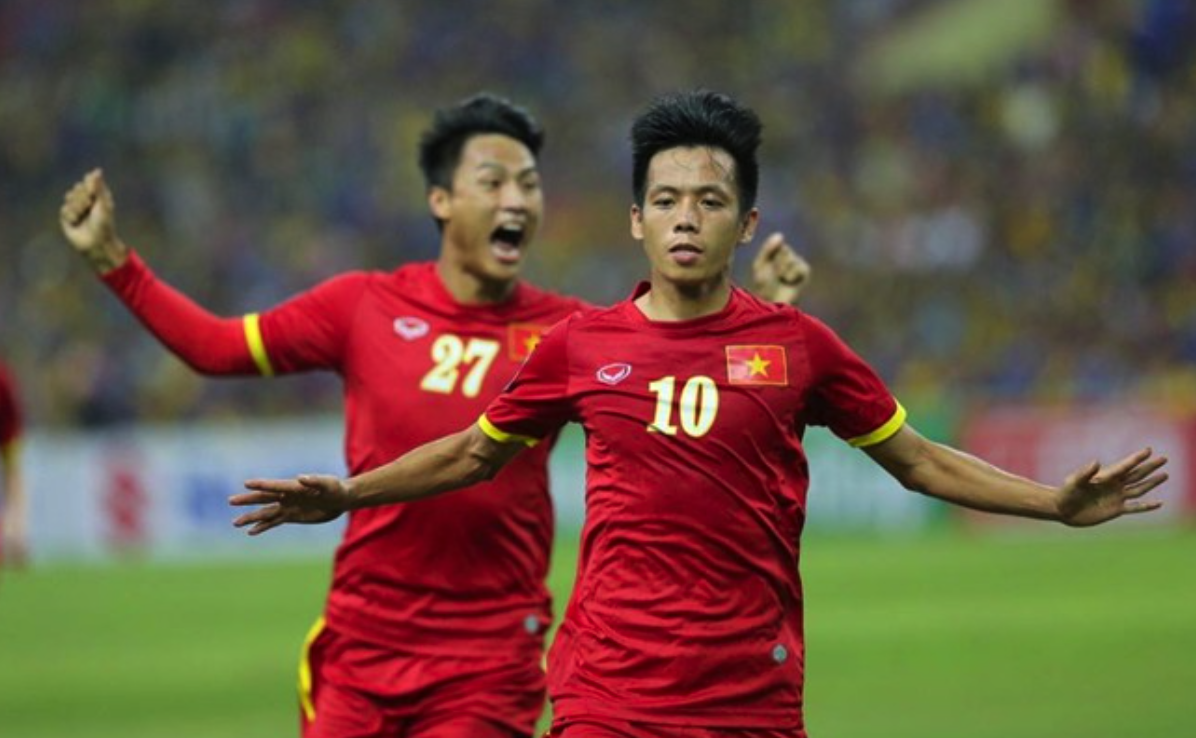 Van Quyet: 'Tu hao qua futsal Viet Nam' hinh anh