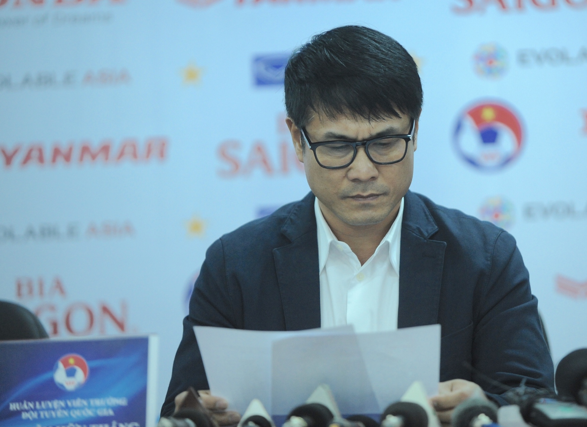 Huu Thang cong bo danh sach DTVN anh 1