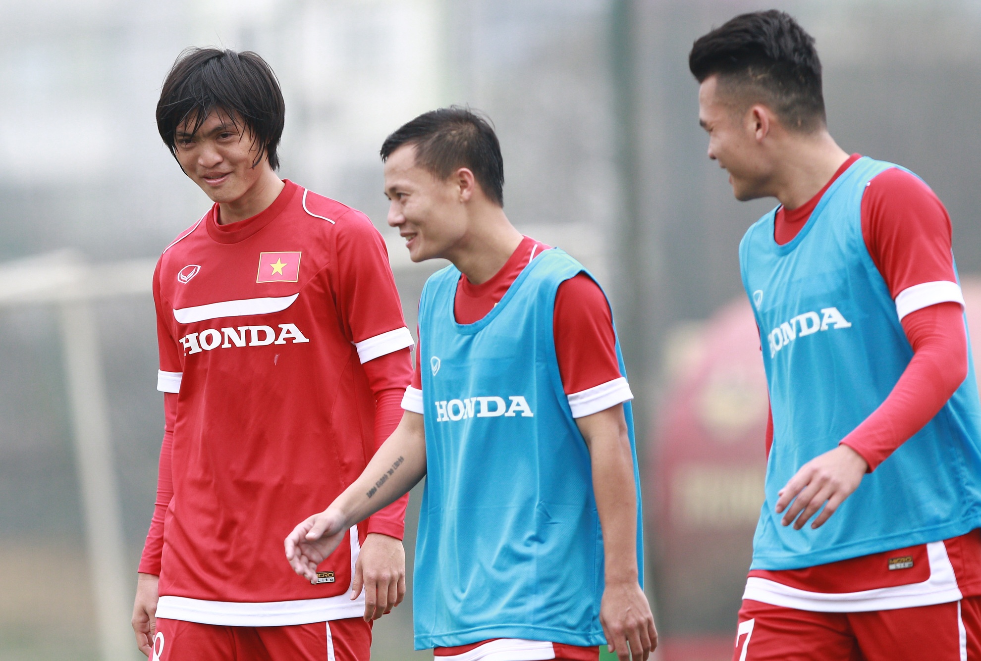 Tuan Anh gio tay xin bong anh 5